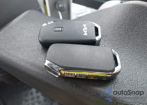 2023 Kia Sorento Hybrid Ex from USA, damaged, VIN KNDRHDLG7P5176301